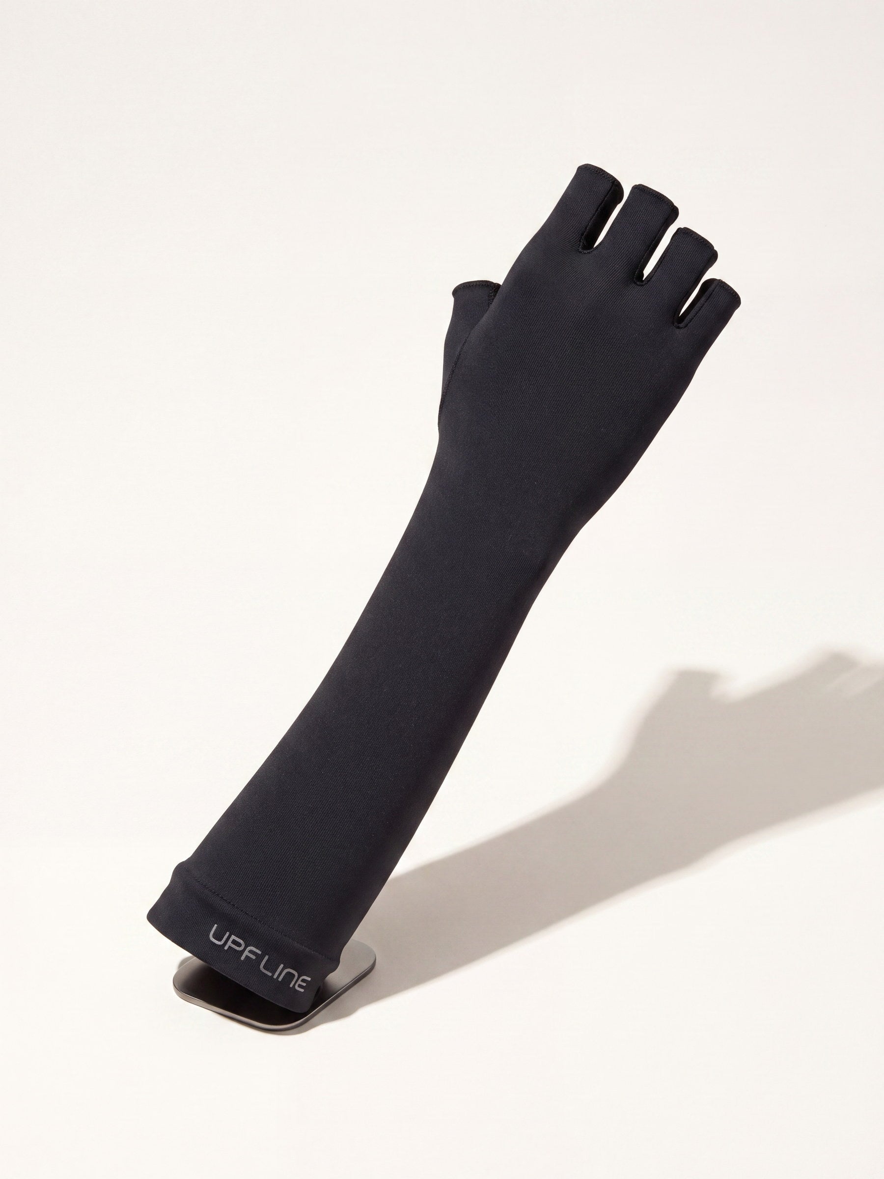 UV.LINE Guantes Manga Larga Color Negro